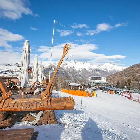 La Torre In The Center Of Town - Happy *