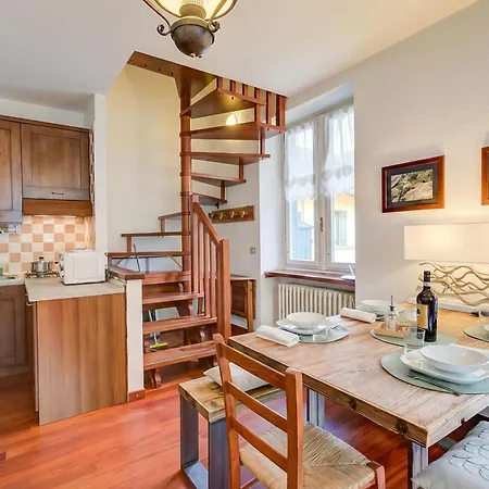 La Torre In The Center Of Town - Happy Apartmán Oulx